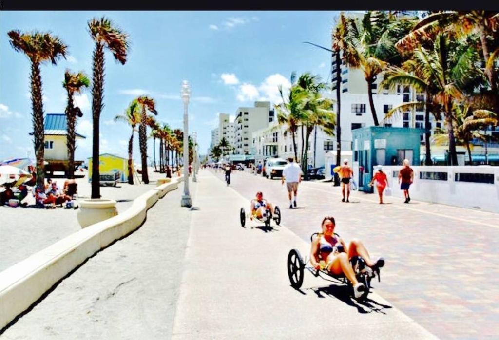 Hollywood Beachfront House Εξωτερικό φωτογραφία