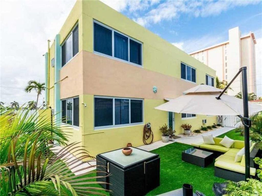 Hollywood Beachfront House Εξωτερικό φωτογραφία